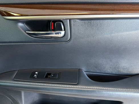 Used 2014 Lexus ES 350 w/ Premium Package FWD image 18