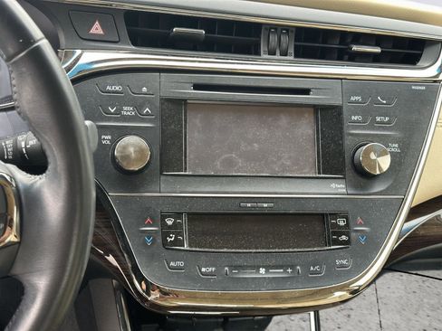 Used 2013 Toyota Avalon XLE Touring image 11