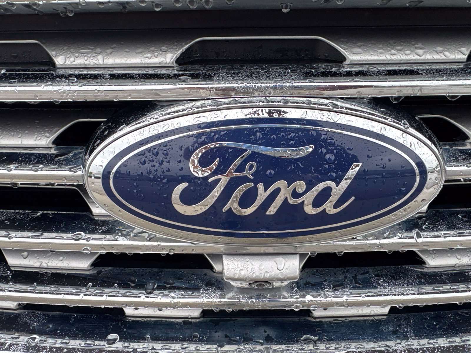 Certified 2024 Ford Edge Titanium w/ Equipment Group 301A AWD/4WD image 13