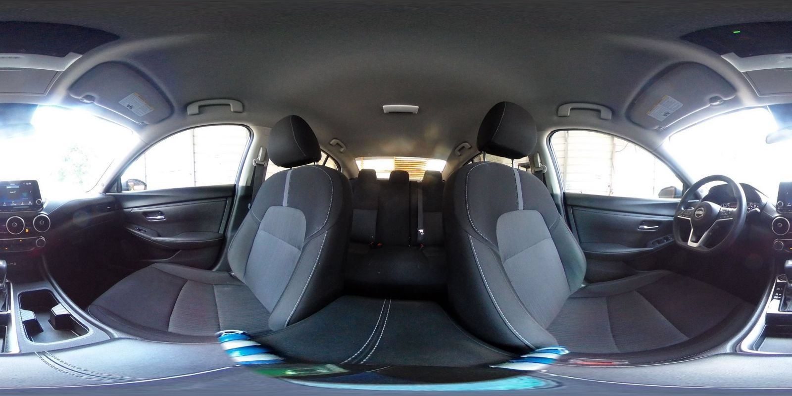 Used 2025 Nissan Sentra SV FWD image 39