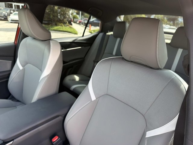 Used 2026 Toyota Camry SE FWD image 11