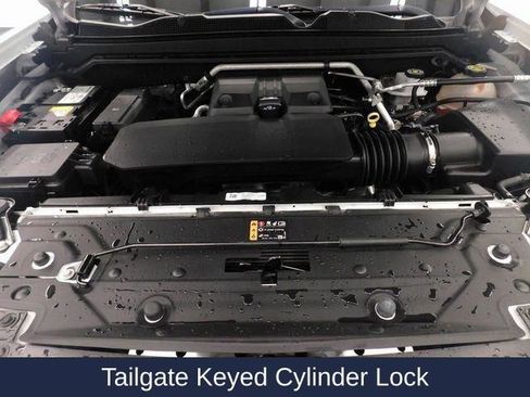 Used 2023 Chevrolet Colorado LT w/ LT Convenience Package II AWD/4WD image 58