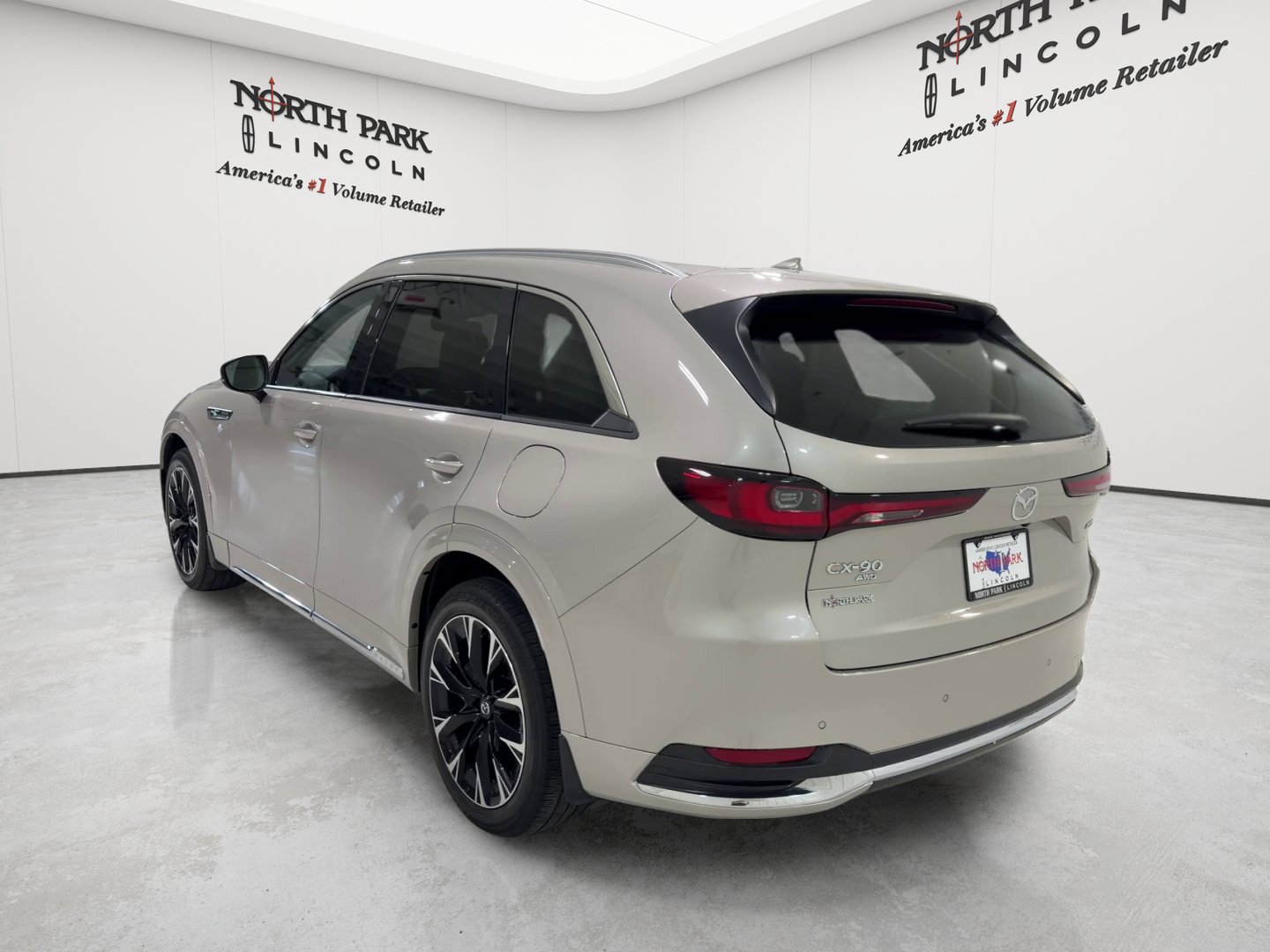 Used 2025 MAZDA CX-90 3.3 Turbo S w/ Premium Plus AWD/4WD image 3