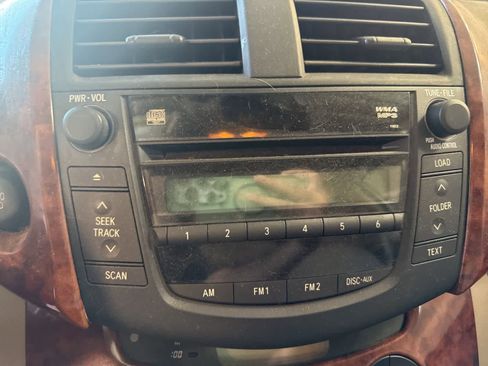 Used 2007 Toyota RAV4 Limited image 22