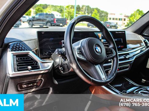 Used 2024 BMW X5 xDrive40i w/ M Sport Package AWD/4WD image 33