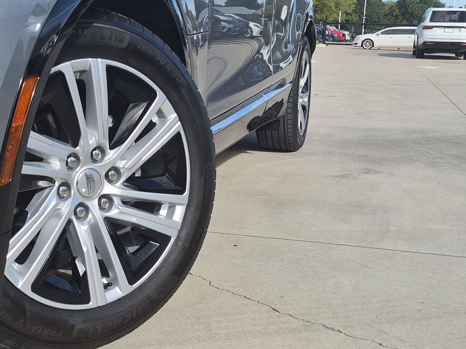Used 2024 Cadillac Lyriq Tech AWD/4WD image 8