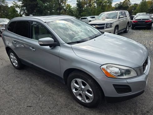 Used 2013 Volvo XC60 3.2 FWD image 3