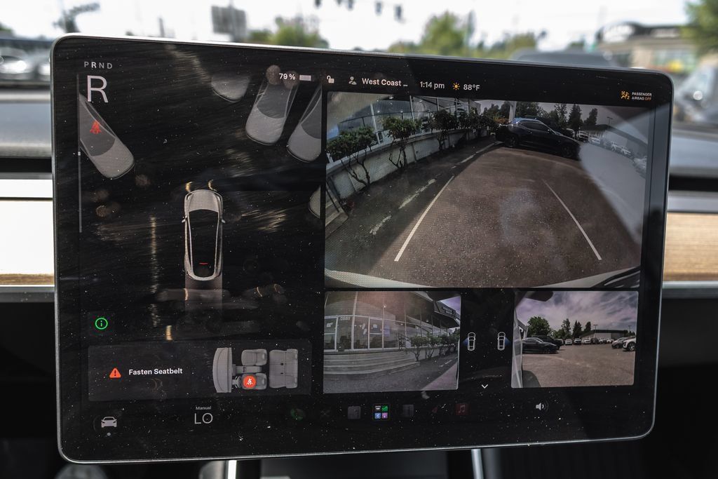 Used 2021 Tesla Model Y Long Range AWD/4WD image 12