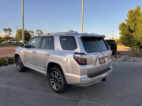 Used 2020 Toyota 4Runner Limited AWD/4WD image 5