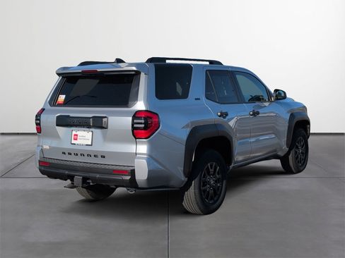 Used 2025 Toyota 4Runner SR5 image 5