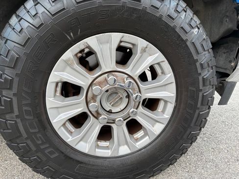 Used 2021 Ford F250 XL w/ STX Appearance Package AWD/4WD image 5