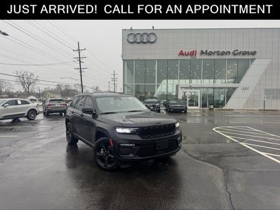 Used 2023 Jeep Grand Cherokee Limited w/ Black Appearance Package