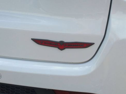 Used 2025 Jeep Compass Trailhawk AWD/4WD image 9