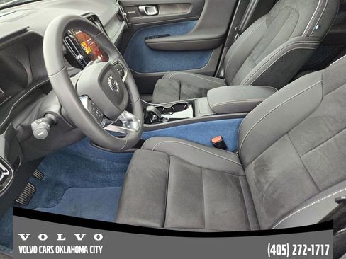 Certified 2023 Volvo C40 P8 Recharge Ultimate image 12