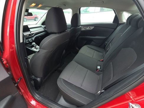 Used 2024 Kia Forte LXS w/ LXS Technology Package FWD image 13