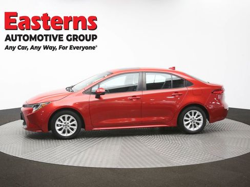 Used 2020 Toyota Corolla LE w/ LE Premium Package image 60