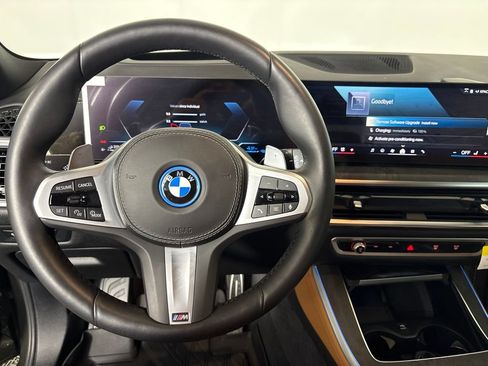 Certified 2026 BMW X5 xDrive50e w/ M Sport Package AWD/4WD image 18
