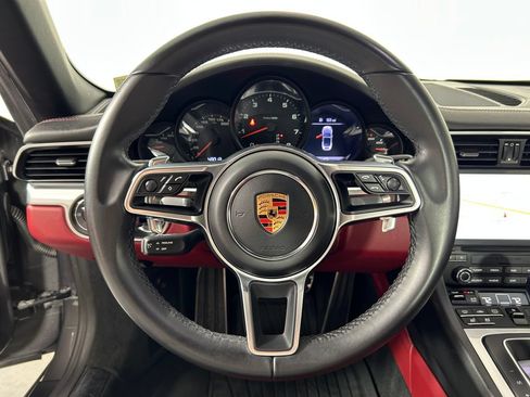 Used 2019 Porsche 911 Carrera RWD image 16