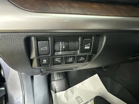 Used 2019 Subaru Outback 2.5i Limited AWD/4WD image 13