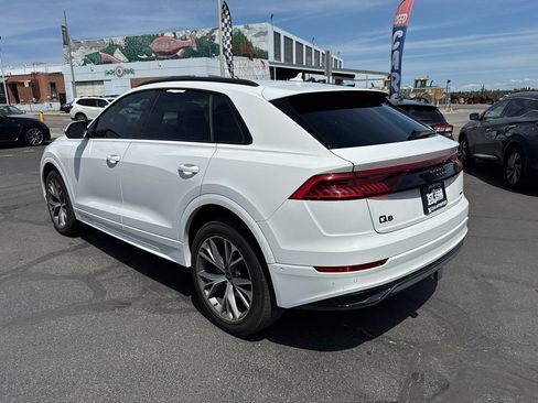 Used 2021 Audi Q8 Premium w/ Black Optic Package AWD/4WD image 7
