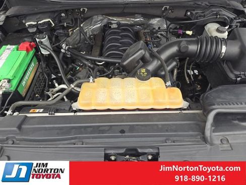 Used 2017 Ford F150 Platinum w/ Equipment Group 701A Luxury AWD/4WD image 33