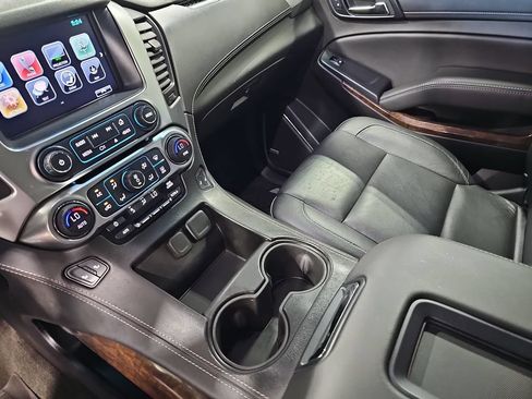 Used 2018 Chevrolet Tahoe LT w/ Z71 Midnight Edition AWD/4WD image 25