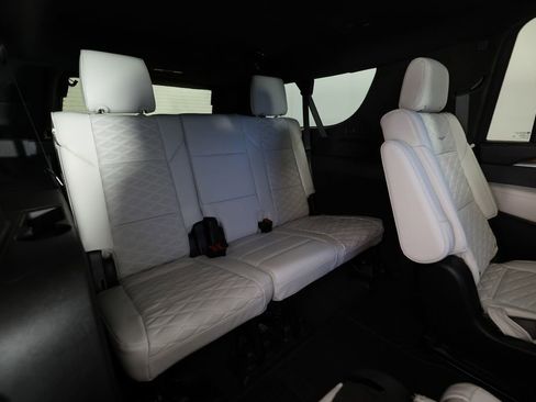 Used 2026 Cadillac Escalade ESV Platinum Sport w/ LPO, ONYX Package AWD/4WD image 12