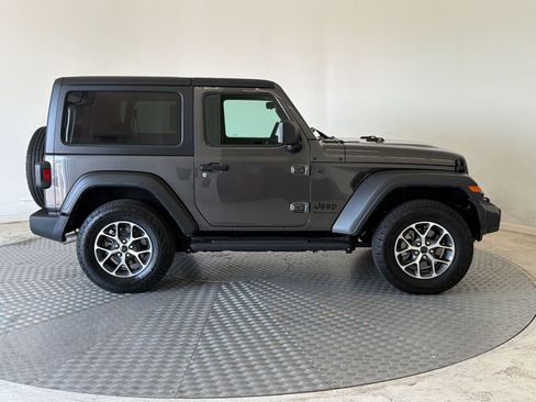 Used 2024 Jeep Wrangler Sport AWD/4WD image 8