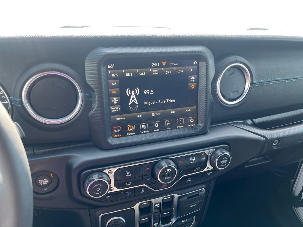 Used 2023 Jeep Wrangler Unlimited Rubicon 4xe AWD/4WD image 14