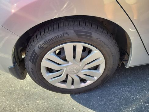 Used 2016 Honda Fit LX image 11