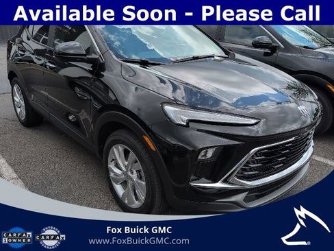 Used 2024 Buick Encore GX Preferred w/ Comfort Package FWD image 3