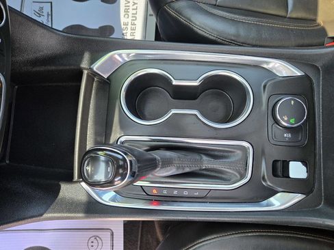 Used 2019 Chevrolet Traverse LT w/ LT Premium Package FWD image 37