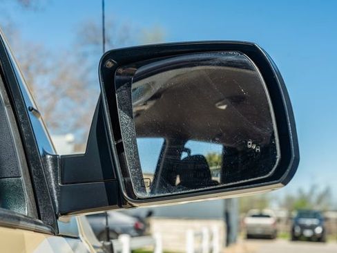 Used 2017 Toyota Tundra SR5 image 13