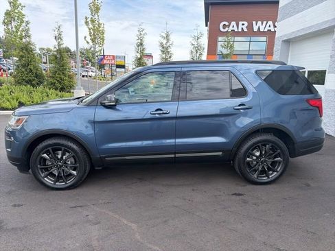 Certified 2019 Ford Explorer XLT w/ Equipment Group 202A AWD/4WD image 3