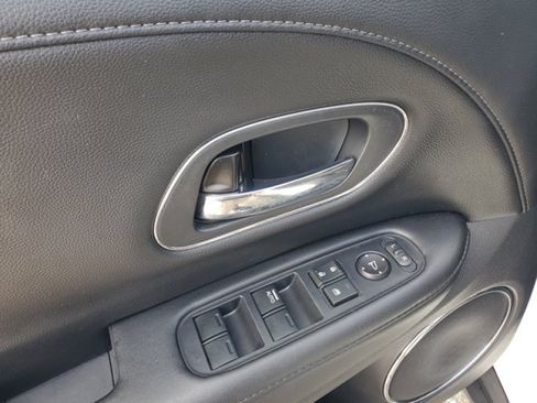 Used 2022 Honda HR-V EX-L image 14