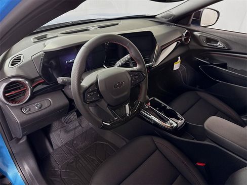 New 2026 Chevrolet Trax RS w/ Driver Confidence Package image 4