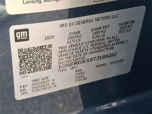 New 2026 Chevrolet Traverse LT image 17