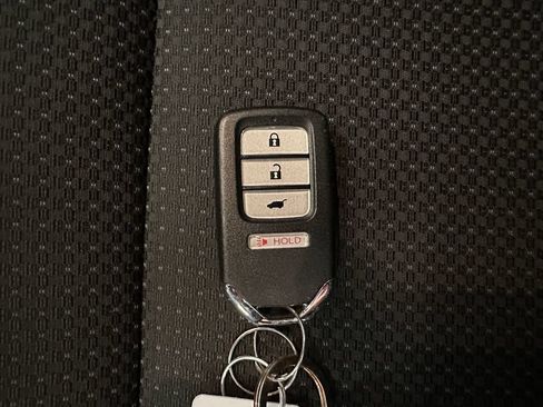 Used 2022 Honda HR-V EX image 17