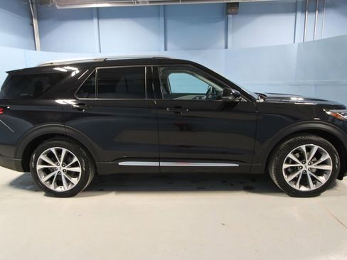 Used 2025 Ford Explorer Platinum w/ Ultimate Package RWD image 35