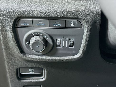 Used 2022 Jeep Grand Cherokee Limited 4xe image 17