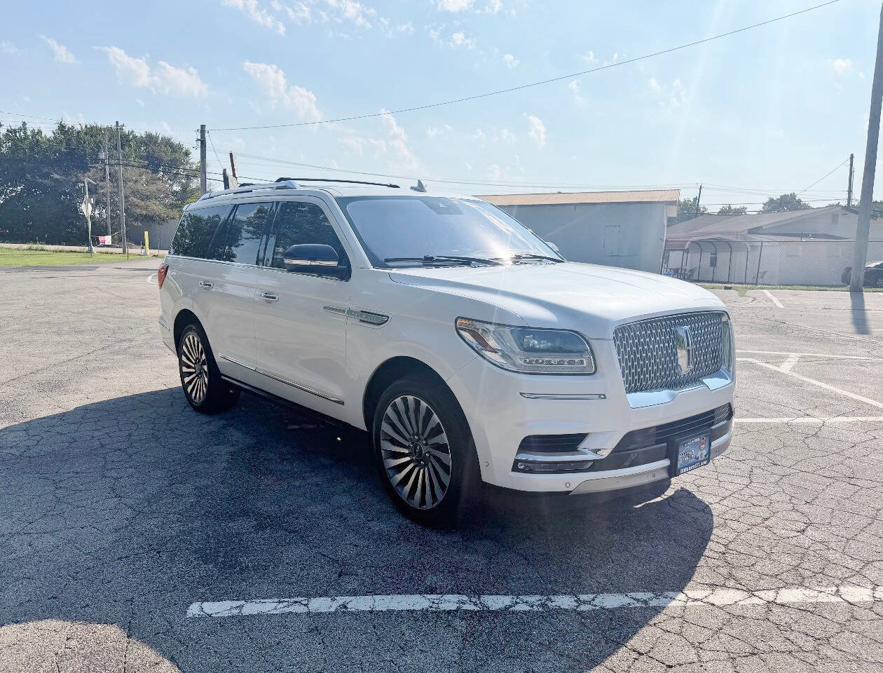 Used 2018 Lincoln Navigator Reserve w/ Technology Package AWD/4WD image 3