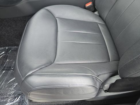 Used 2023 Land Rover Range Rover SE image 30