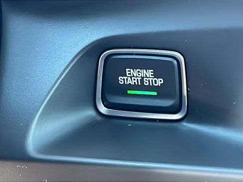 Used 2018 Chevrolet Camaro LT image 22