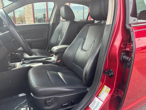 Used 2010 Ford Fusion SEL FWD image 9