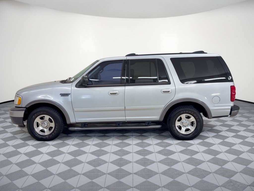 Used 1999 Ford Expedition XLT RWD image 2
