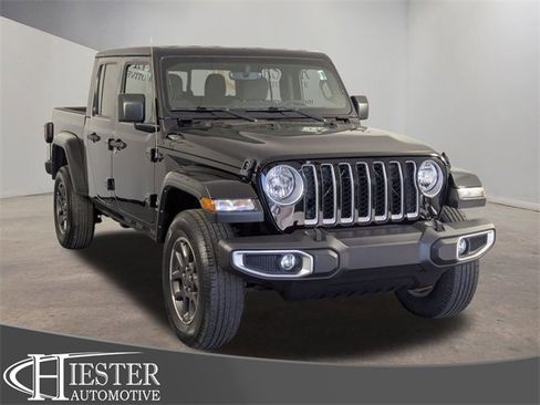 Used 2023 Jeep Gladiator Overland image 1