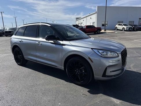 Used 2023 Lincoln Corsair Reserve w/ Equipment Group 202A AWD/4WD image 6