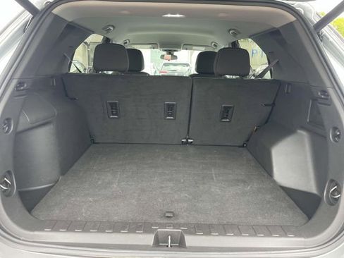 Used 2024 Chevrolet Equinox LT image 6