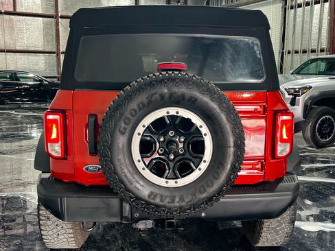 Used 2023 Ford Bronco Black Diamond w/ Sasquatch Package AWD/4WD image 4