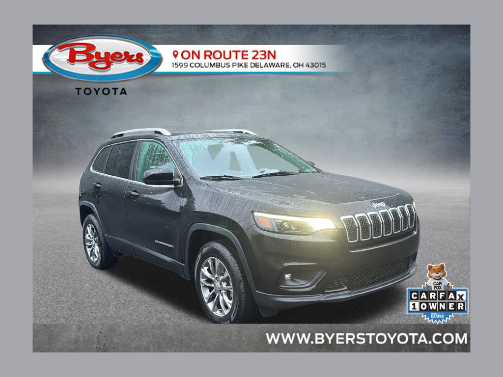 Used 2019 Jeep Cherokee Latitude Plus w/ Cold Weather Group AWD/4WD image 1